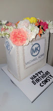 Load image into Gallery viewer, Decorated cake